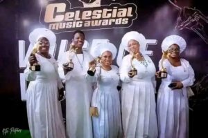 "7 AWARDS IN ONE NIGHT - THE UNDISPUTED APEX CHOIR!